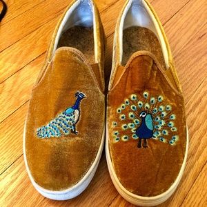 Soludos Velvet Peacock Sneaker